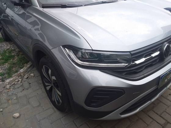 VOLKSWAGEN T-CROSS 1.0 200 TSI TOTAL FLEX AUTOMÁTICO VOLKSWAGEN T-CROSS 1.0 200 TSI TOTAL FLEX AUTOMÁTICO